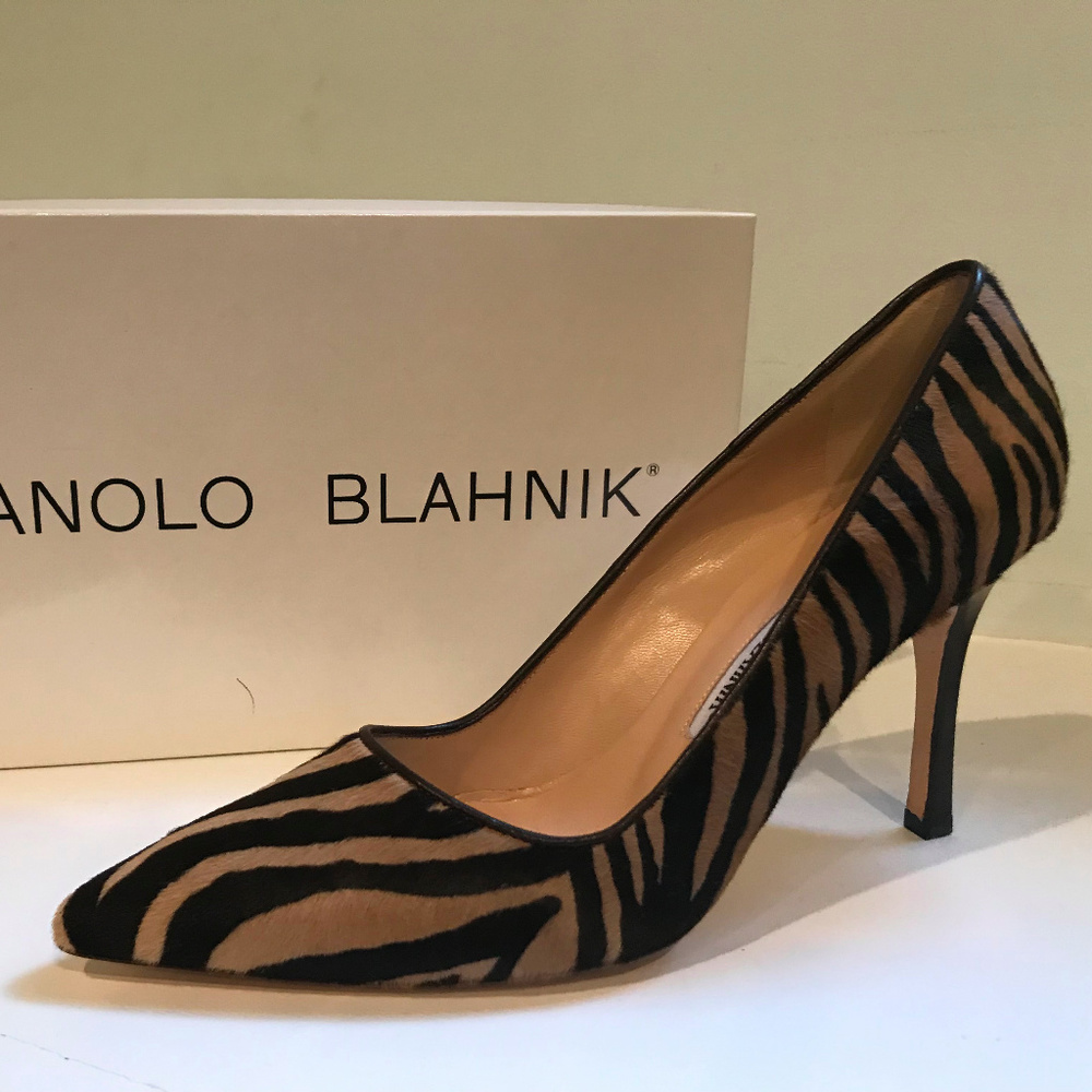MANOLO BLAHNIK CalfskinPumps